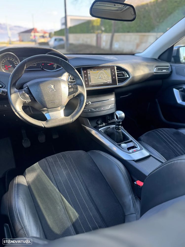 Peugeot 308 SW e-HDi 115 Stop & Start Allure - 12