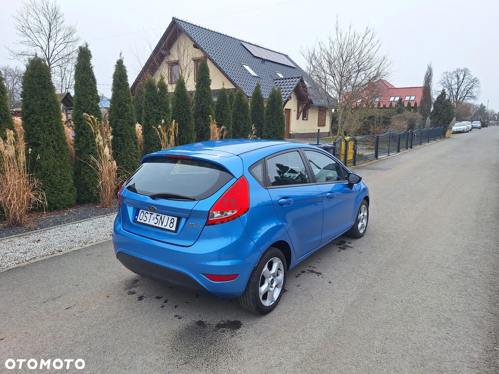 Ford Fiesta - 15
