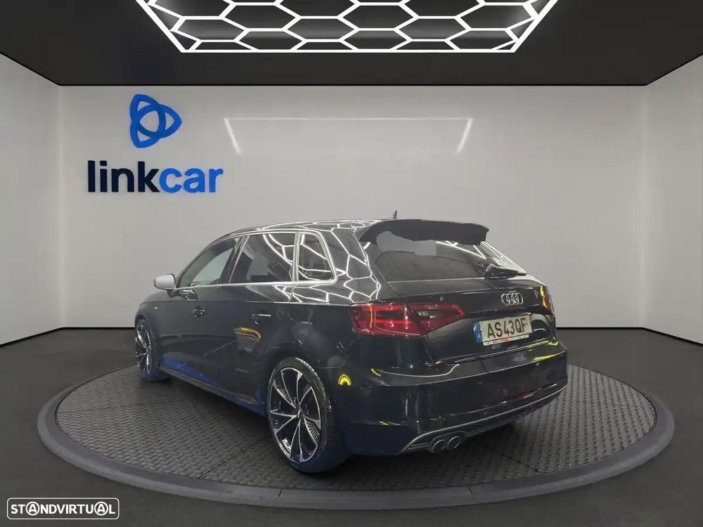 Audi A3 Sportback 2.0 TDI S-line S tronic - 4