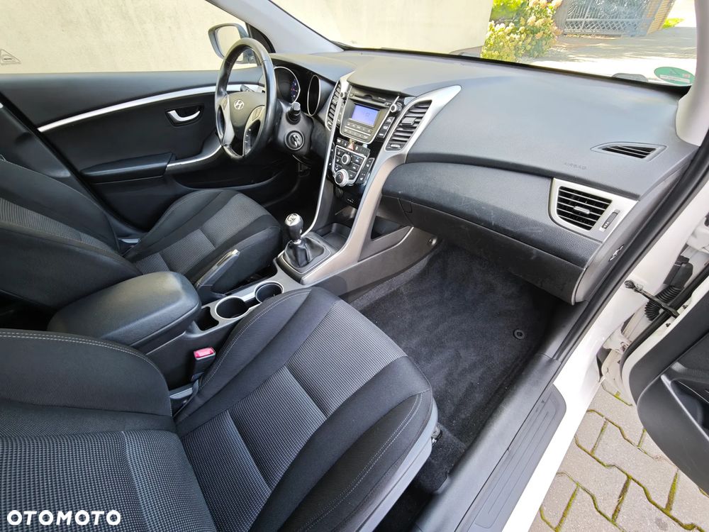 Hyundai i30 1.4 Fifa World Cup Edition - 18