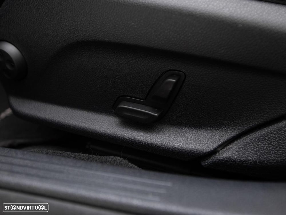 Mercedes-Benz C 300 de T 9G-TRONIC AMG Line - 17