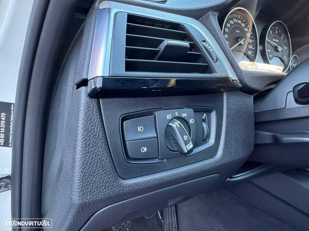 BMW 318 d Touring Pack M - 16