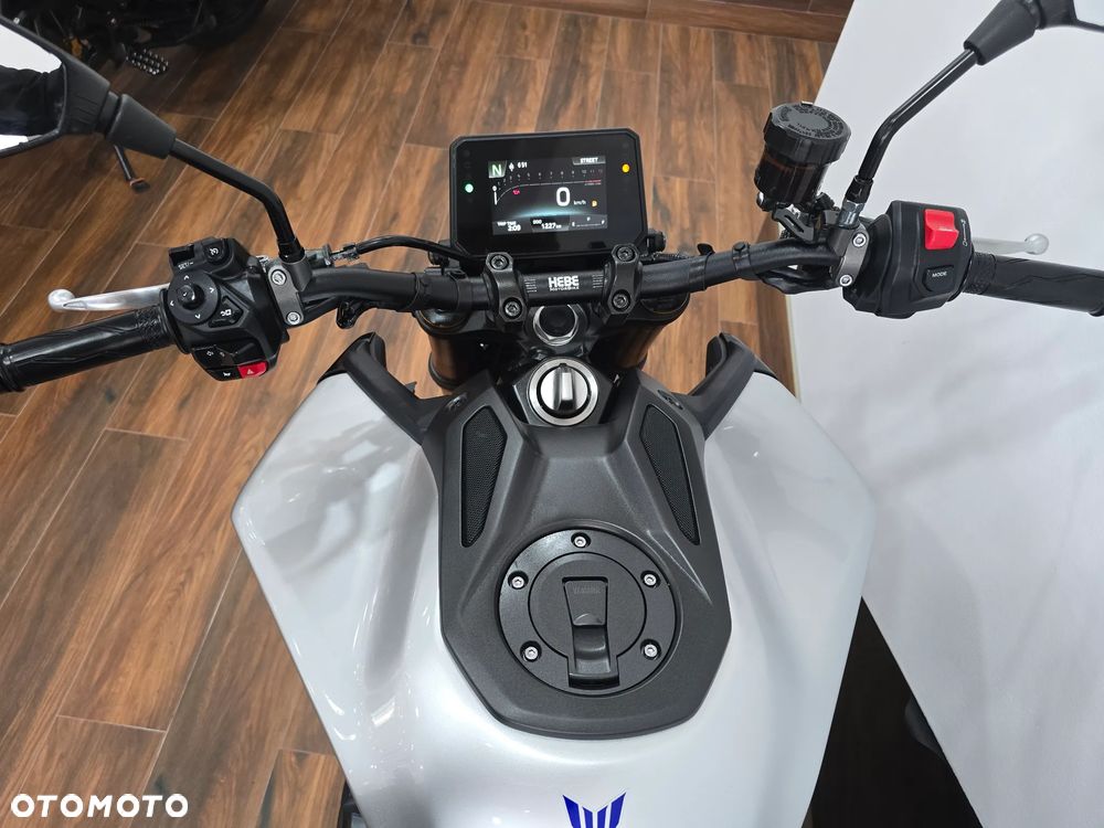 Yamaha MT - 7