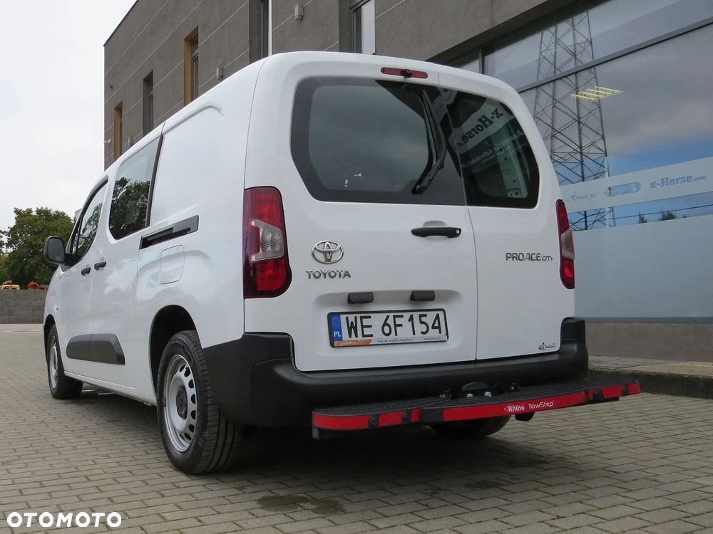 Toyota Proace City 1.2 D-4t 130KM A/t Long Brygadówka - 16