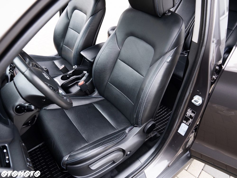 Hyundai Tucson 1.7 CRDI BlueDrive Style 2WD - 25