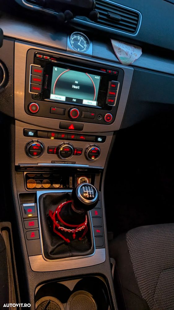 Volkswagen Passat - 11