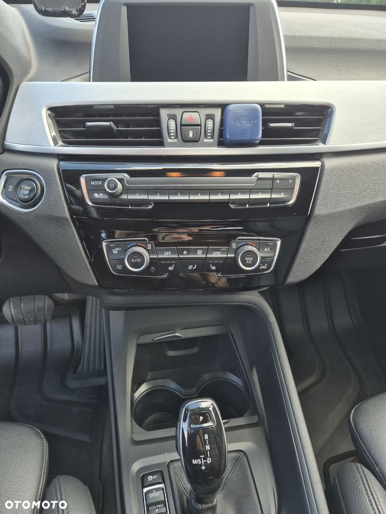 BMW X1 sDrive18i - 13