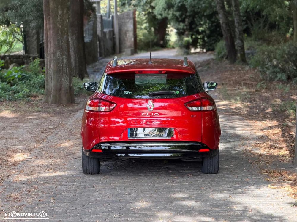 Renault Clio Sport Tourer - 45