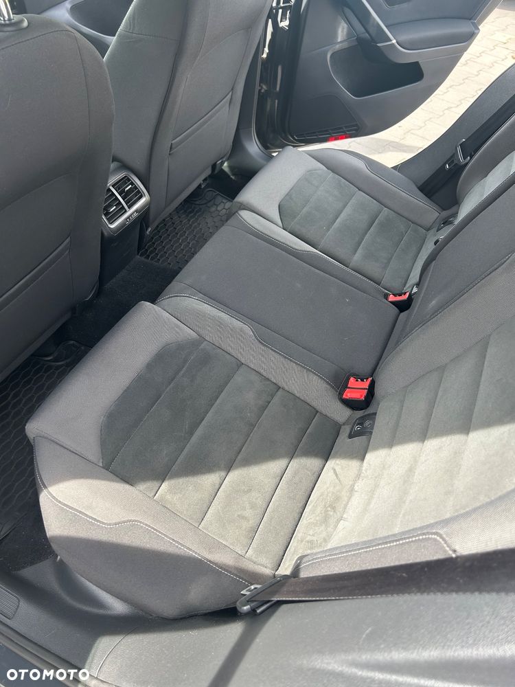 Volkswagen Golf 1.6 TDI BMT Highline - 23