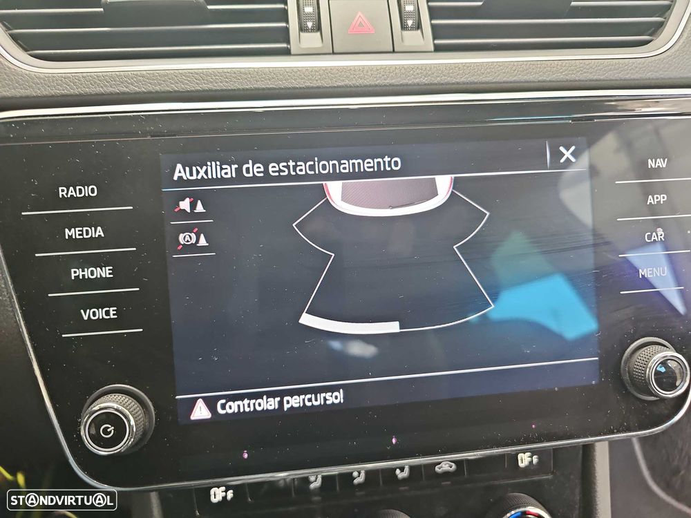 Skoda Superb Break 2.0 TDI Ambition - 17