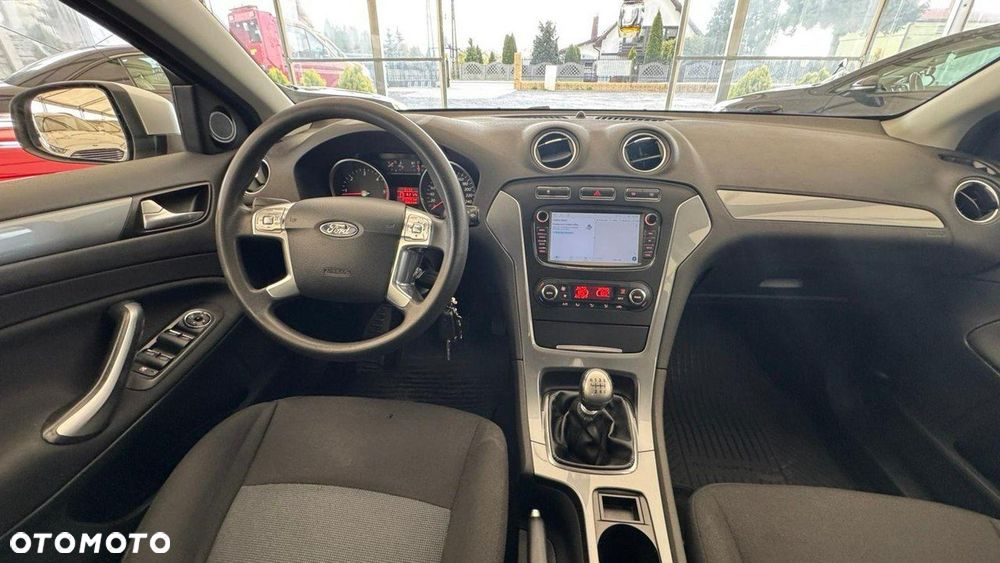 Ford Mondeo - 31