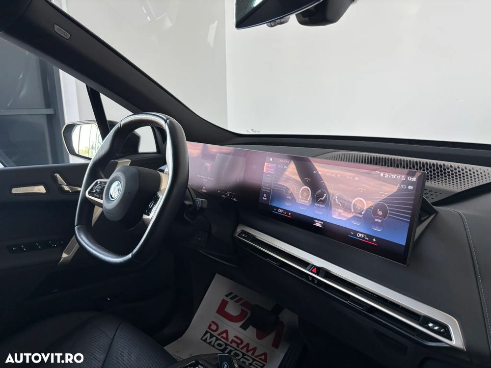 BMW iX - 8