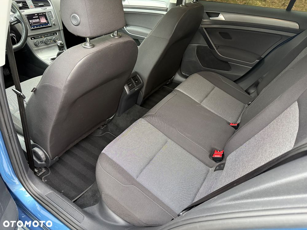 Volkswagen Golf 1.6 TDI BlueMotion Technology Comfortline - 13