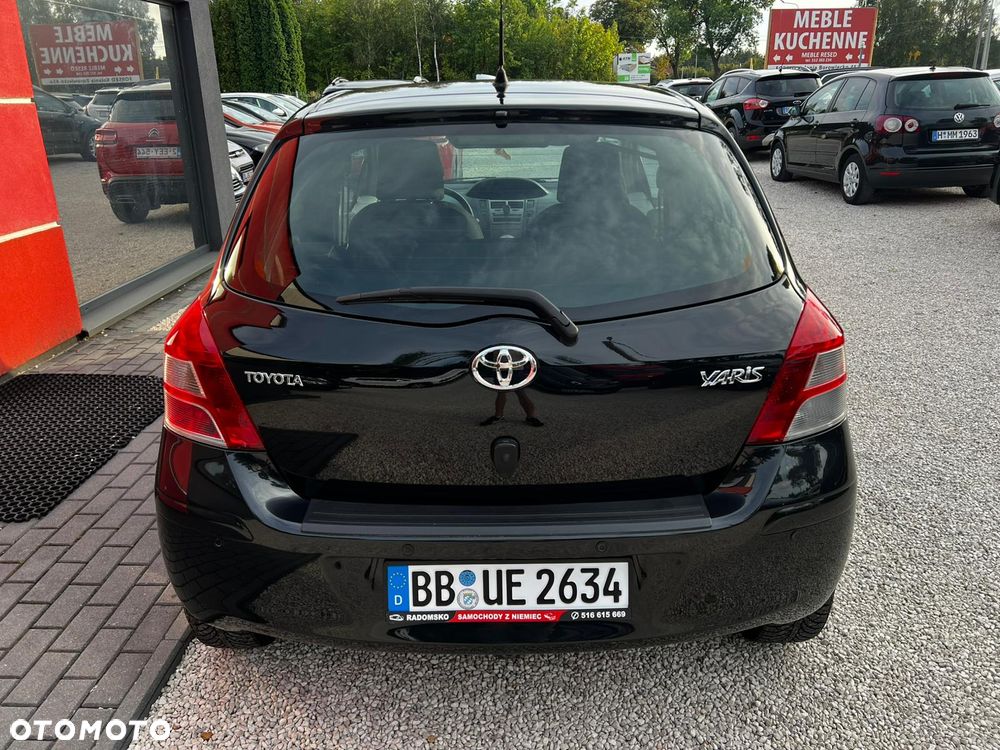 Toyota Yaris 1.33 VVT-i Executive - 26