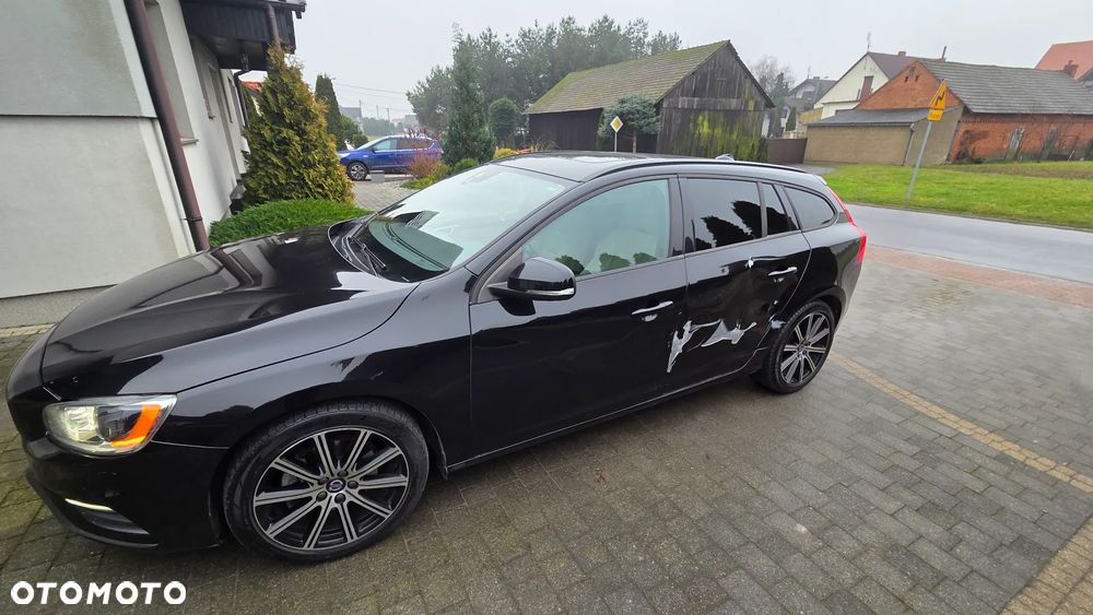 Volvo V60 T5 Geartronic RDesign - 16
