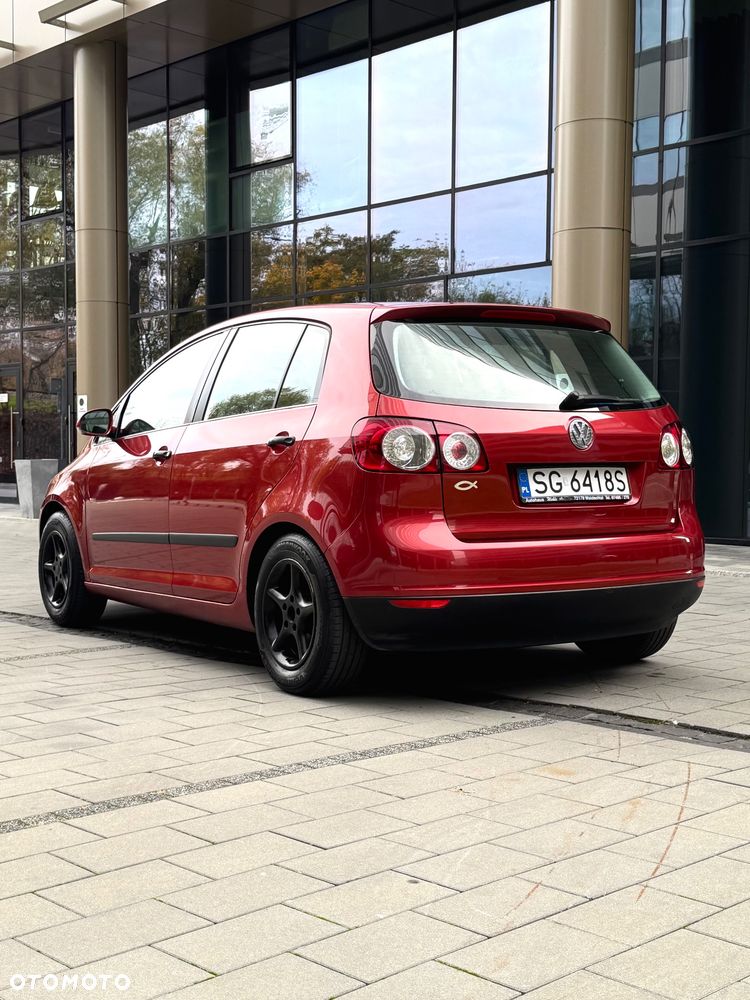 Volkswagen Golf - 6