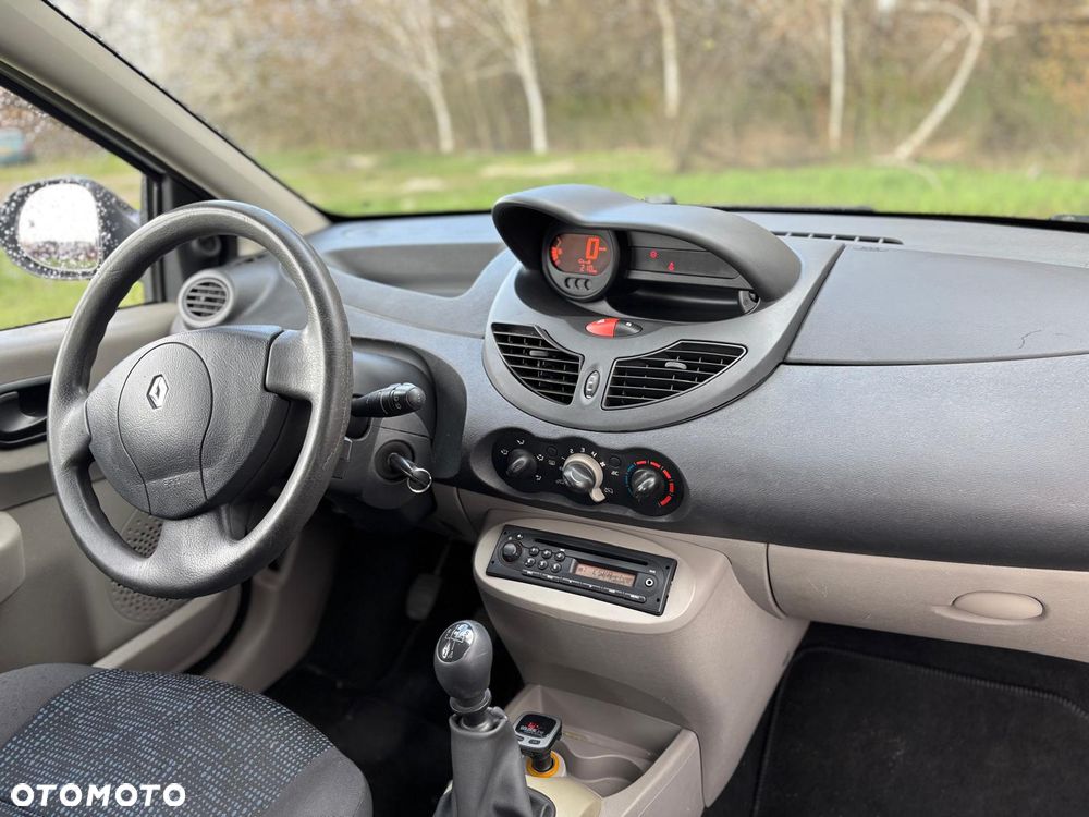 Renault Twingo 1.2 Elysee - 8