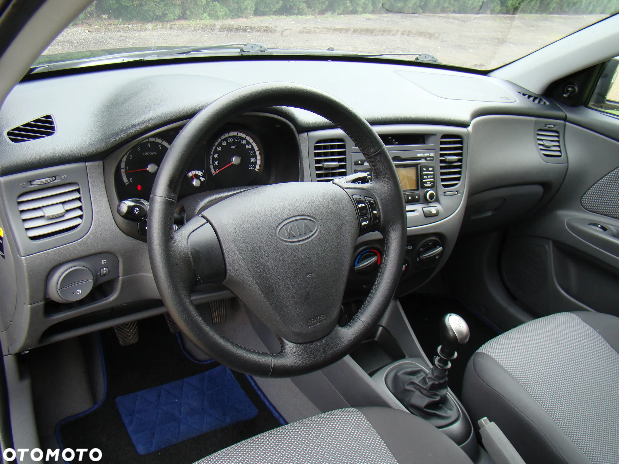 Kia Rio - 16