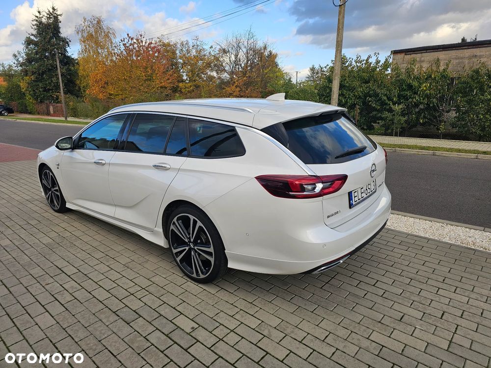 Opel Insignia 2.0 BiTurbo 4x4 Exclusive - 3