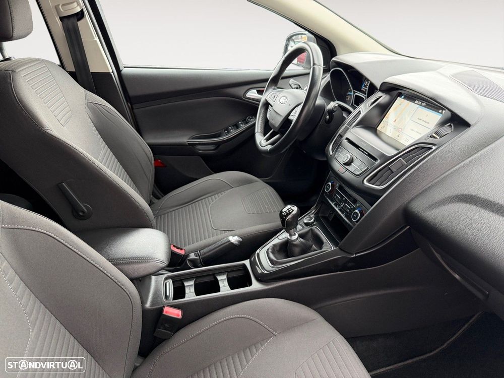 Ford Focus 1.0 EcoBoost Titanium - 15