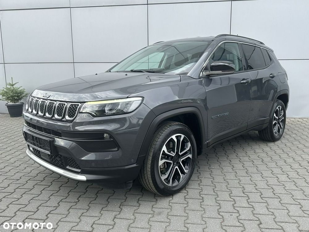 Jeep Compass - 4