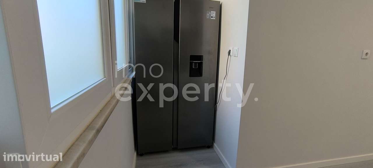 Apartamento T2 remodelado com cozinha equipada, em Benfica, Lisboa - Grande imagem: 5/22