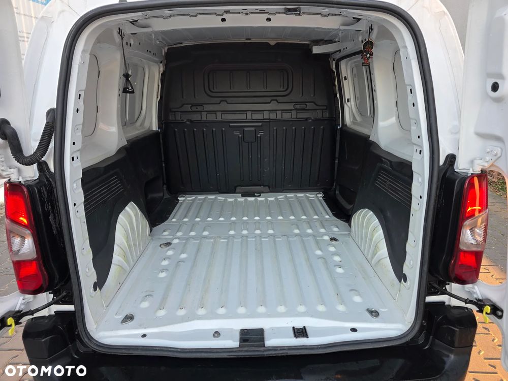 Toyota Proace City - 23