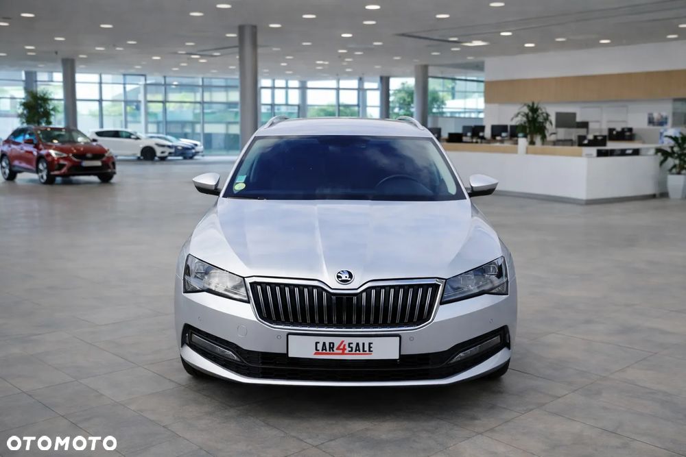 Skoda Superb 2.0 TDI DSG Ambition - 4