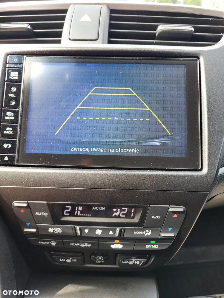 Honda Civic 1.8 Style Edition (Honda Connect+) - 12