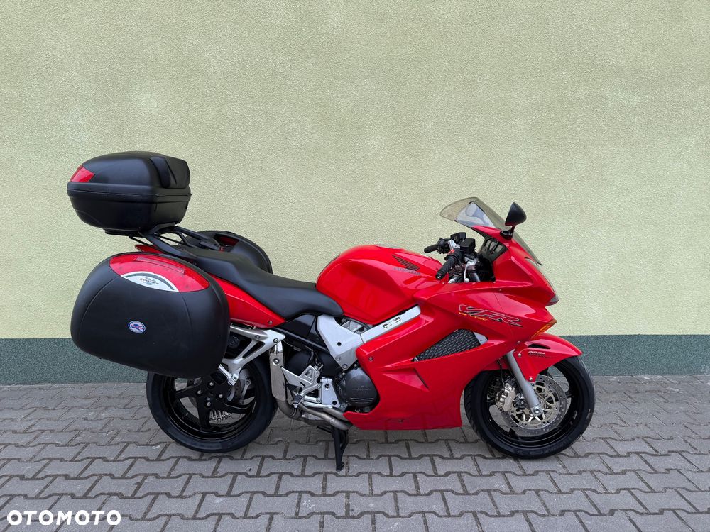 Honda VFR - 8
