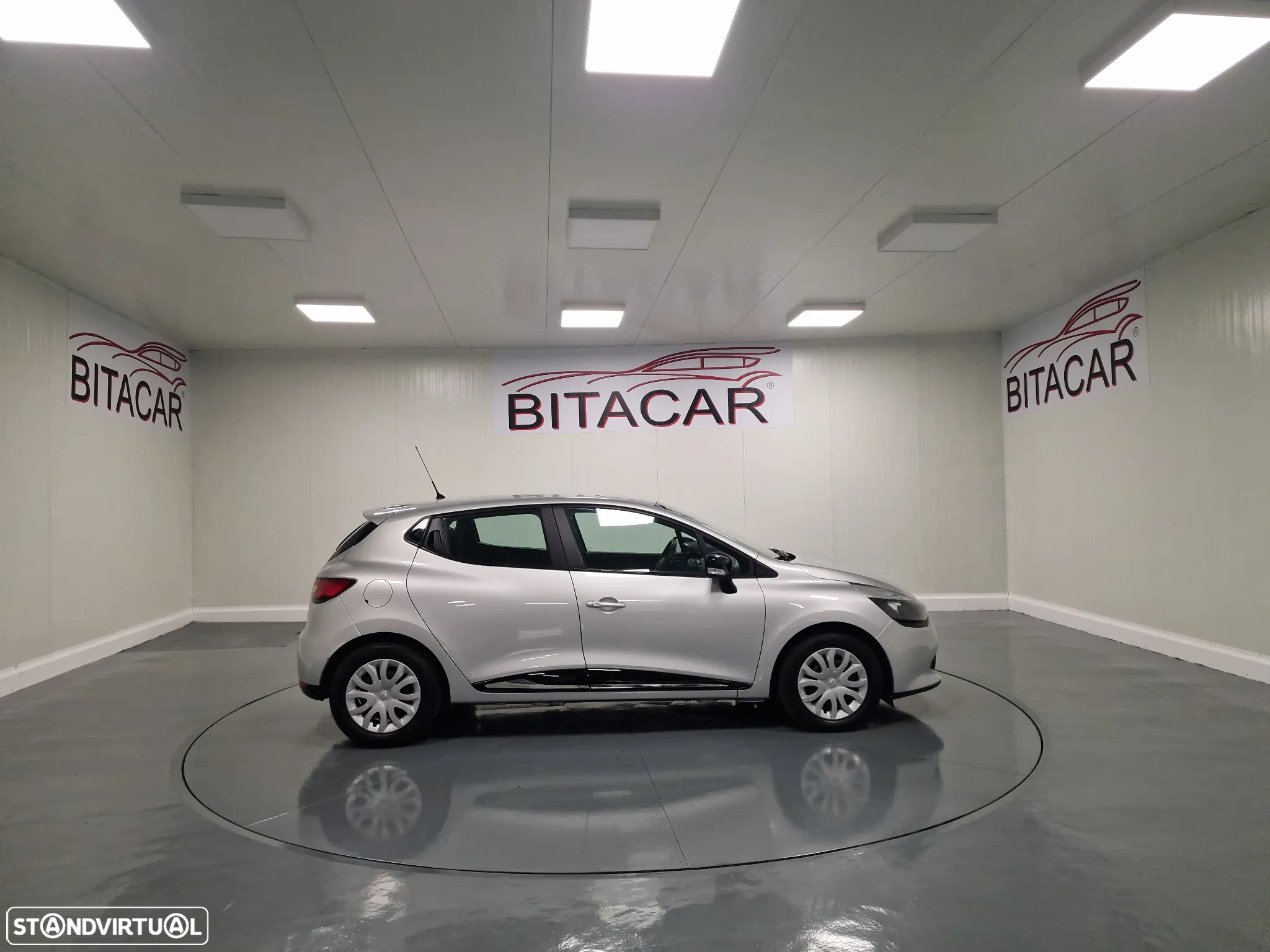 Renault Clio 1.5 dCi Confort - 26