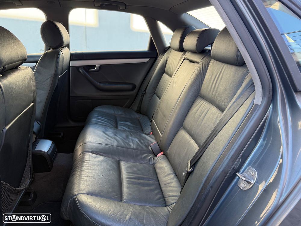 Audi A4 1.9 TDI m5 Sport - 8