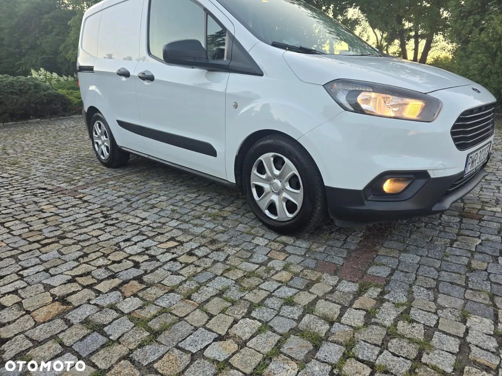 Ford TRANSIT COURIER - 2