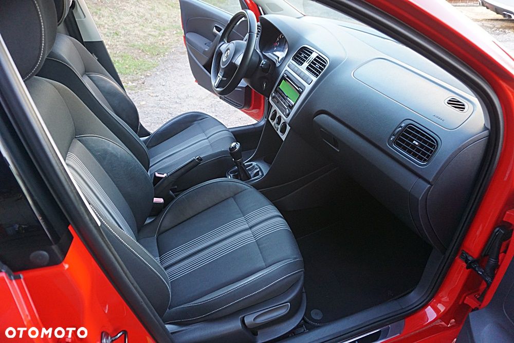 Volkswagen Polo 1.2 MATCH - 22