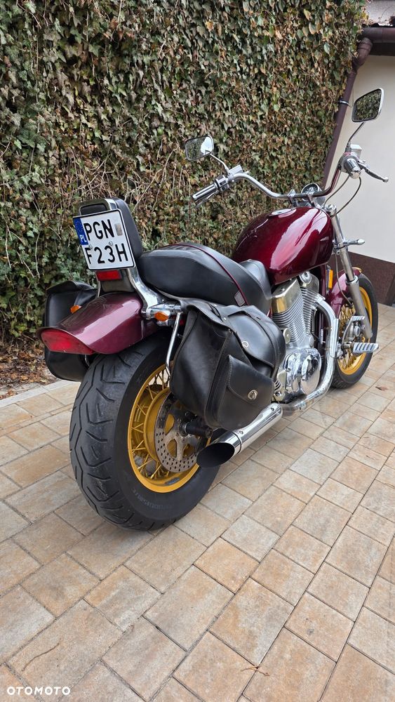 Suzuki Intruder - 5