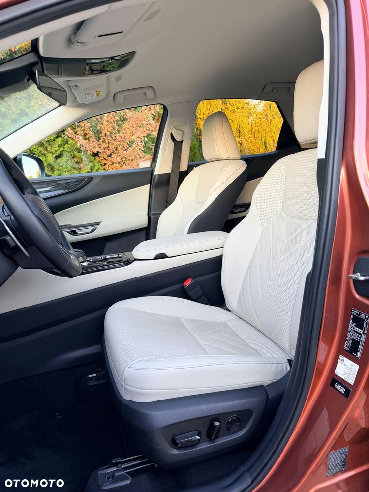 Lexus NX 350h Prestige AWD - 18