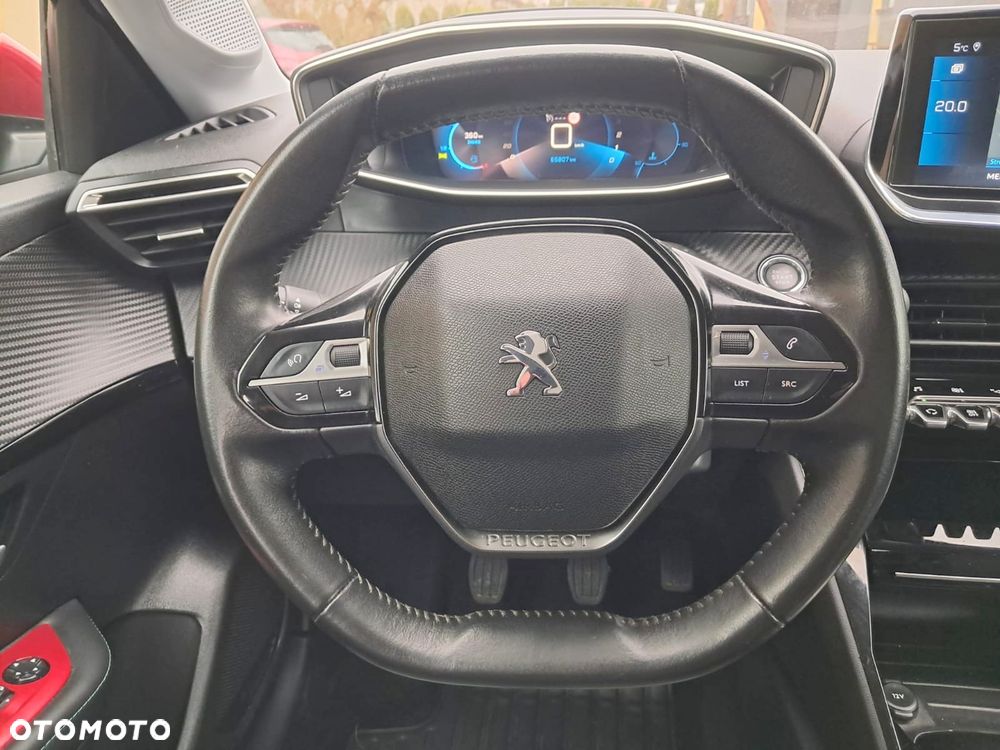 Peugeot 208 PureTech 100 Allure - 22