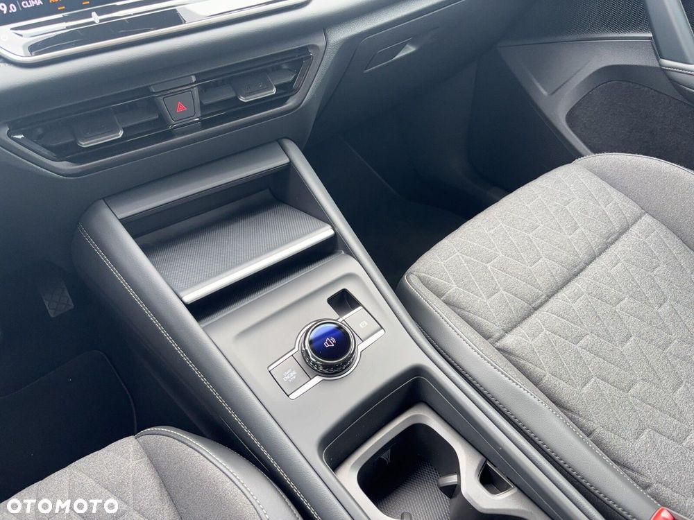Volkswagen Tiguan 1.5 eTSI Life DSG - 23