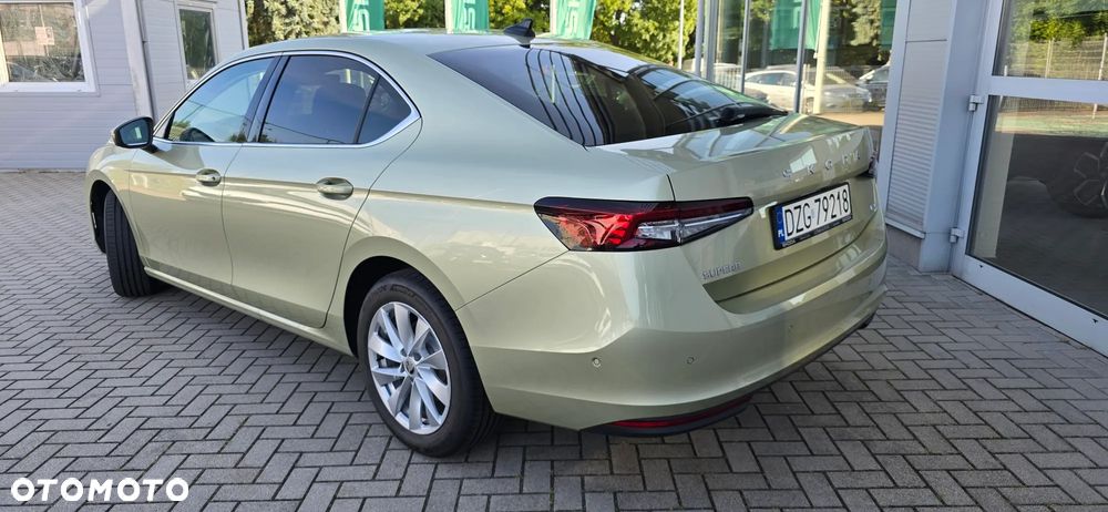 Skoda Superb 2.0 TDI SCR 4x4 Selection DSG - 5