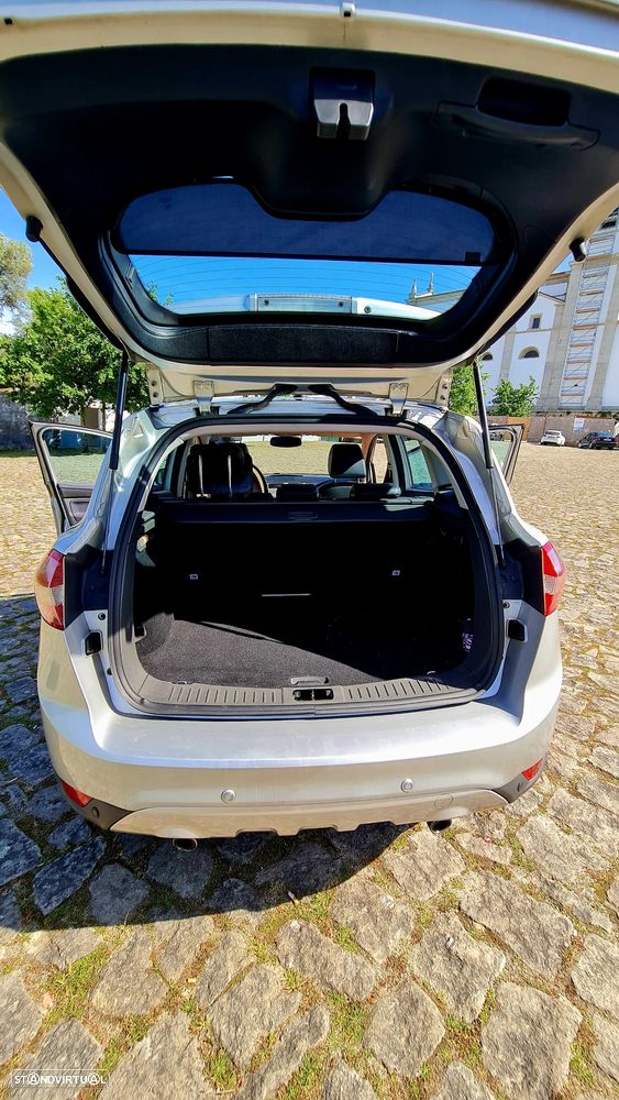 Ford Kuga 2.0 TDCi 4x4 Titanium - 17