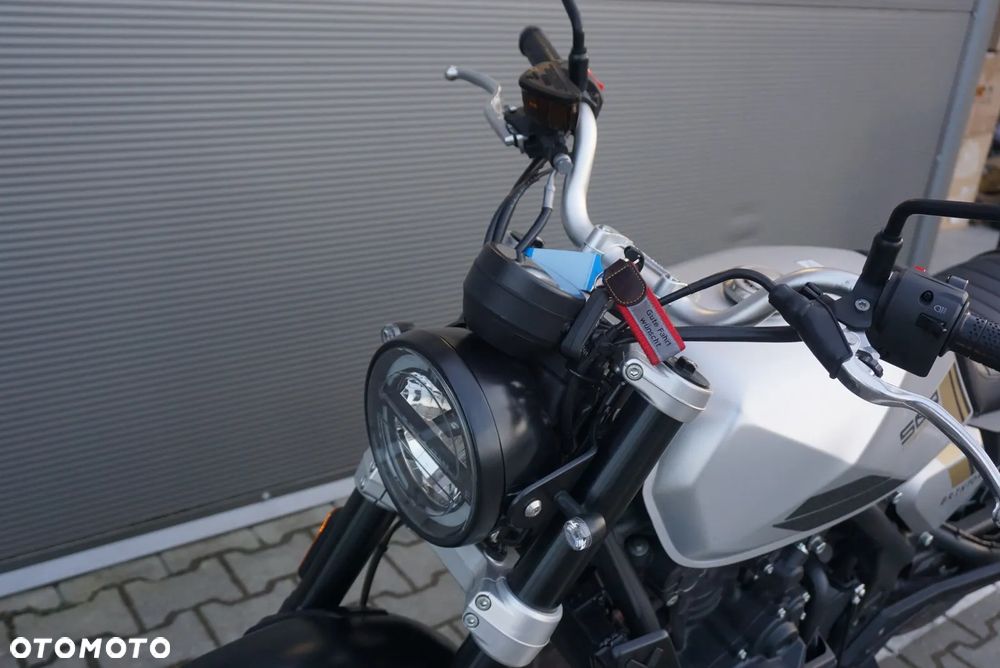 Brixton Crossfire - 22