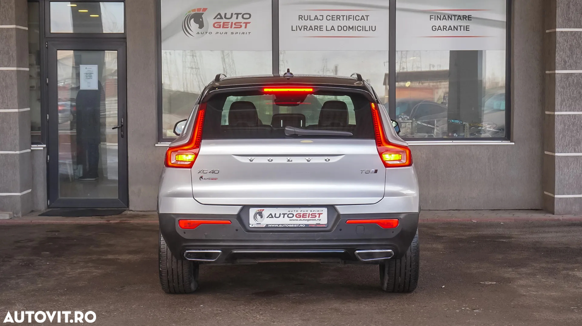 Volvo XC 40 T5 AWD Geartronic R-Design - 6