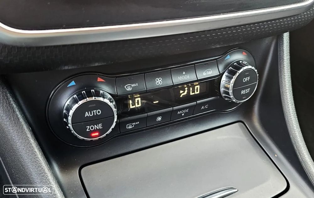 Mercedes-Benz A 180 CDI (BlueEFFICIENCY) Urban - 28