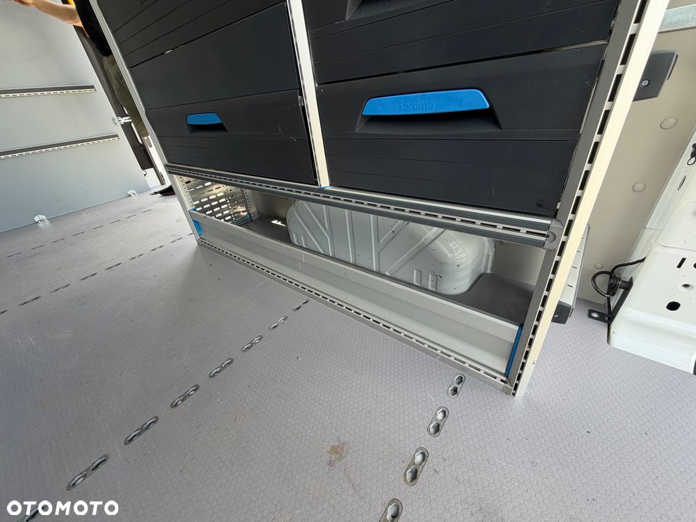 Ford Transit - 23