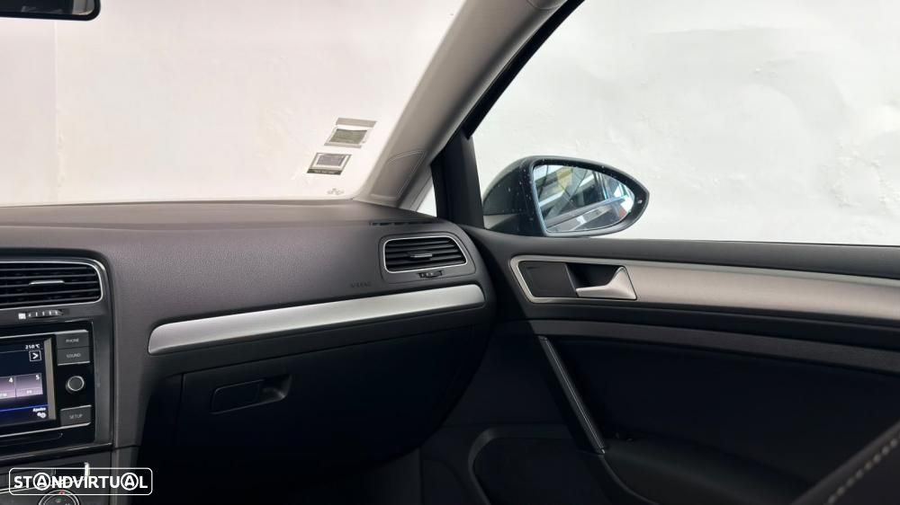 VW Golf 1.6 TDI Trendline - 24