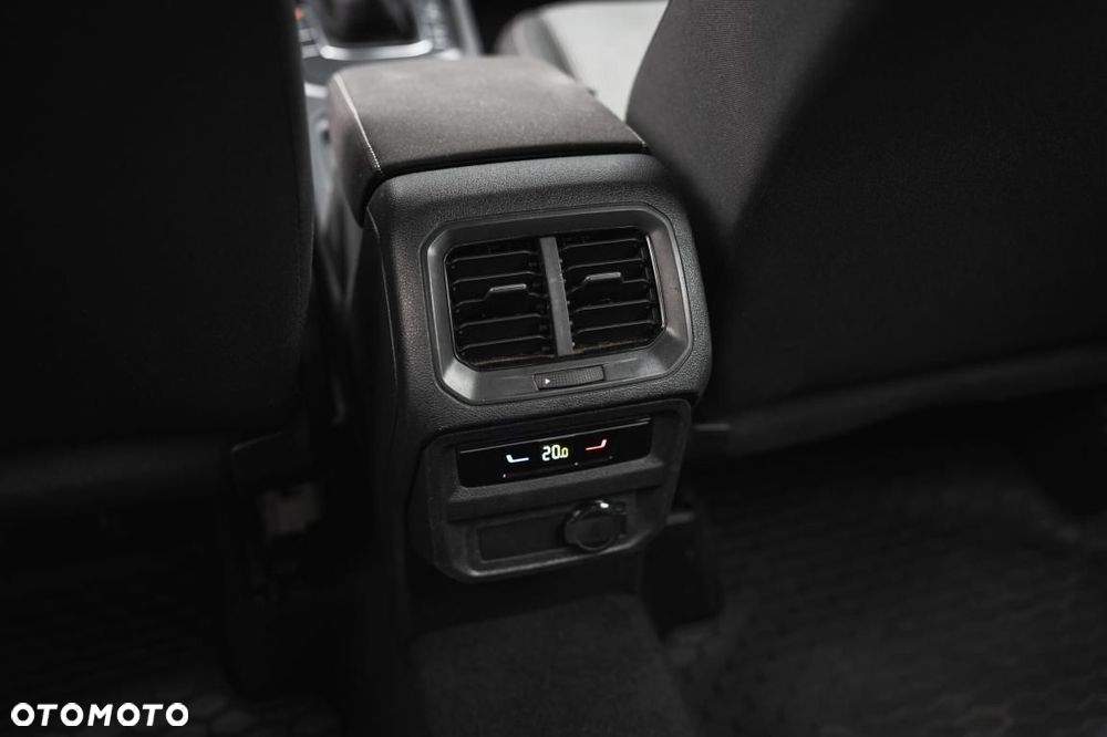 Volkswagen Tiguan - 23