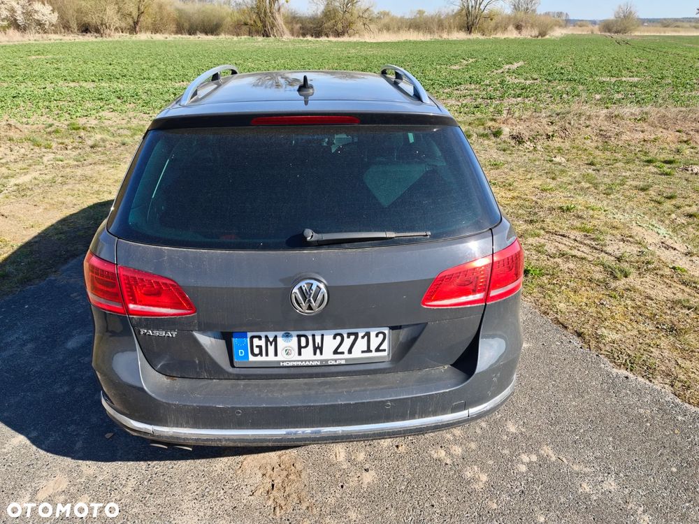 Volkswagen Passat Variant 2.0 TDI DSG BlueMotion Technology Business Edition - 8