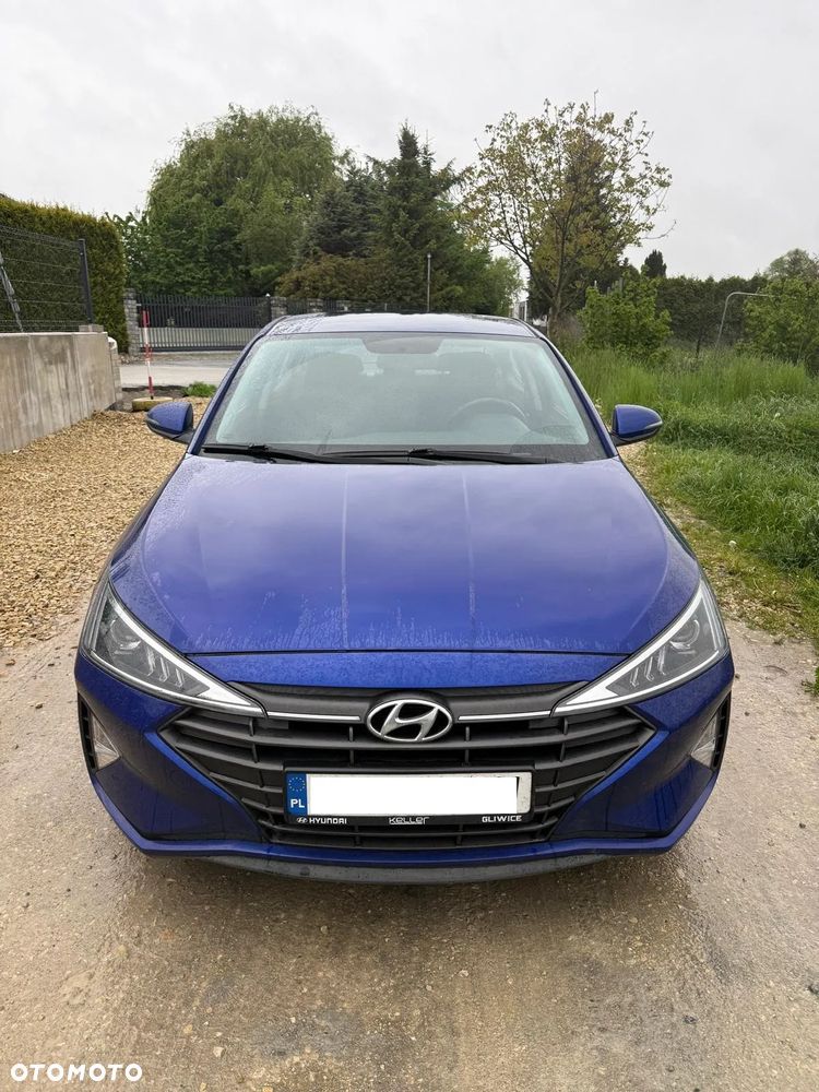 Hyundai Elantra 1.6 Comfort - 9