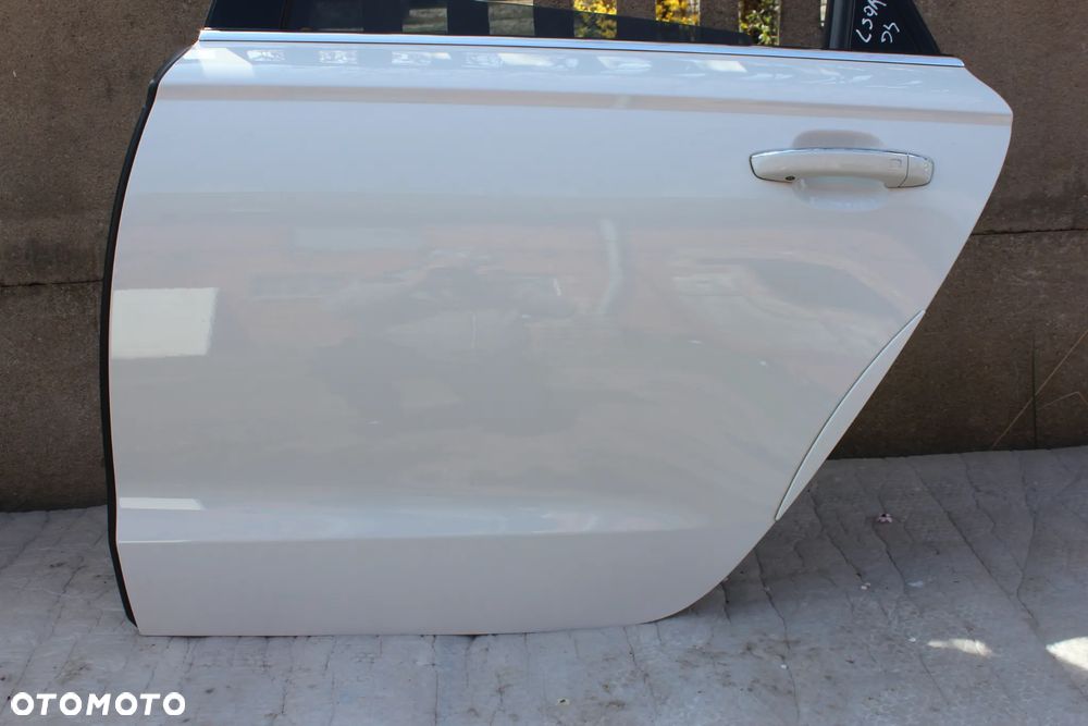 DRZWI TYLNE LEWE AUDI A6 C7 AVANT LS9R 2015 - 2