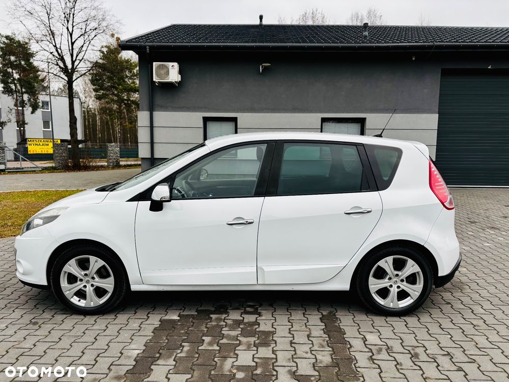 Renault Scenic 2.0 16V Bose Edition CVT - 24